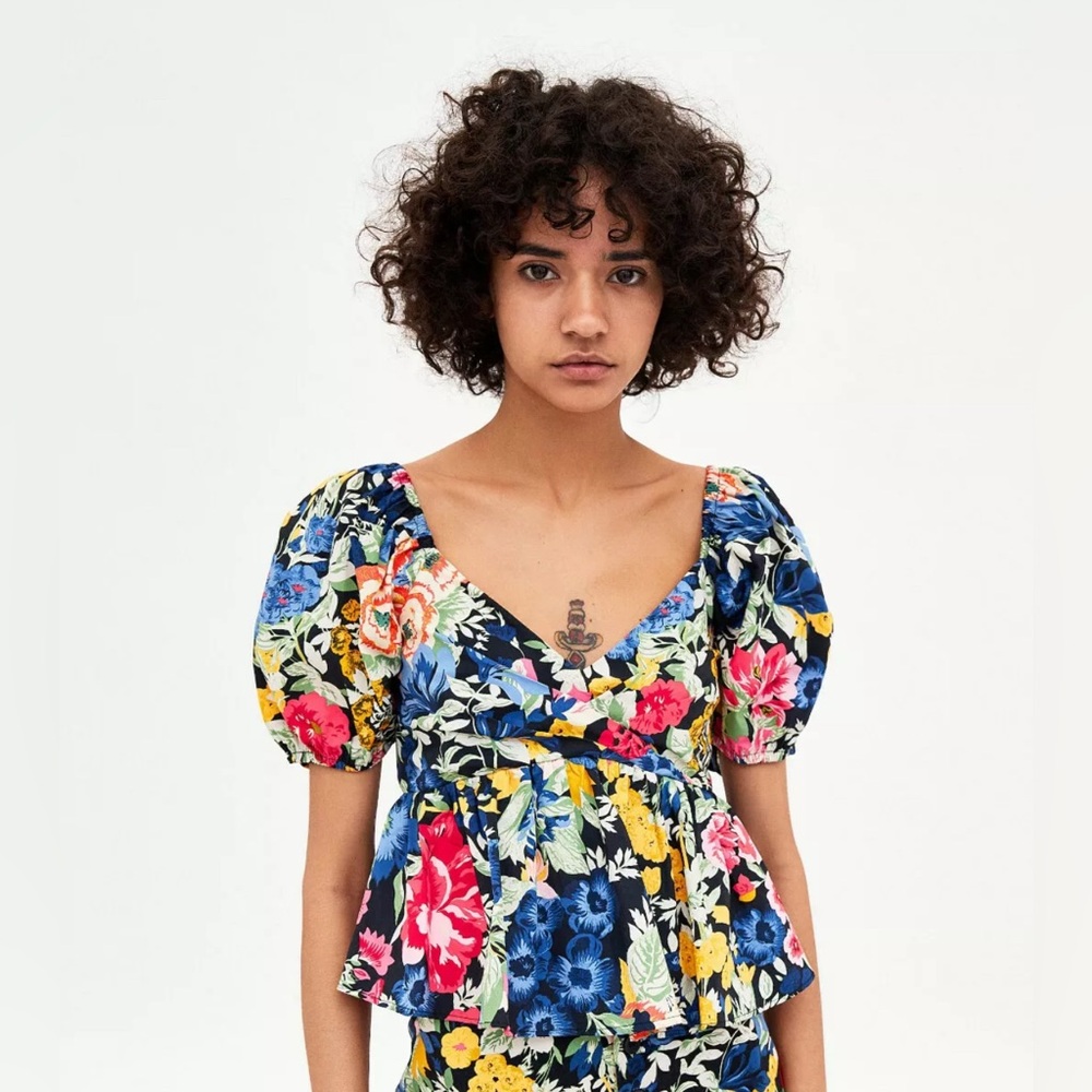 Zara Floral Printed Cropped Blouse Puff Sleeve Medium